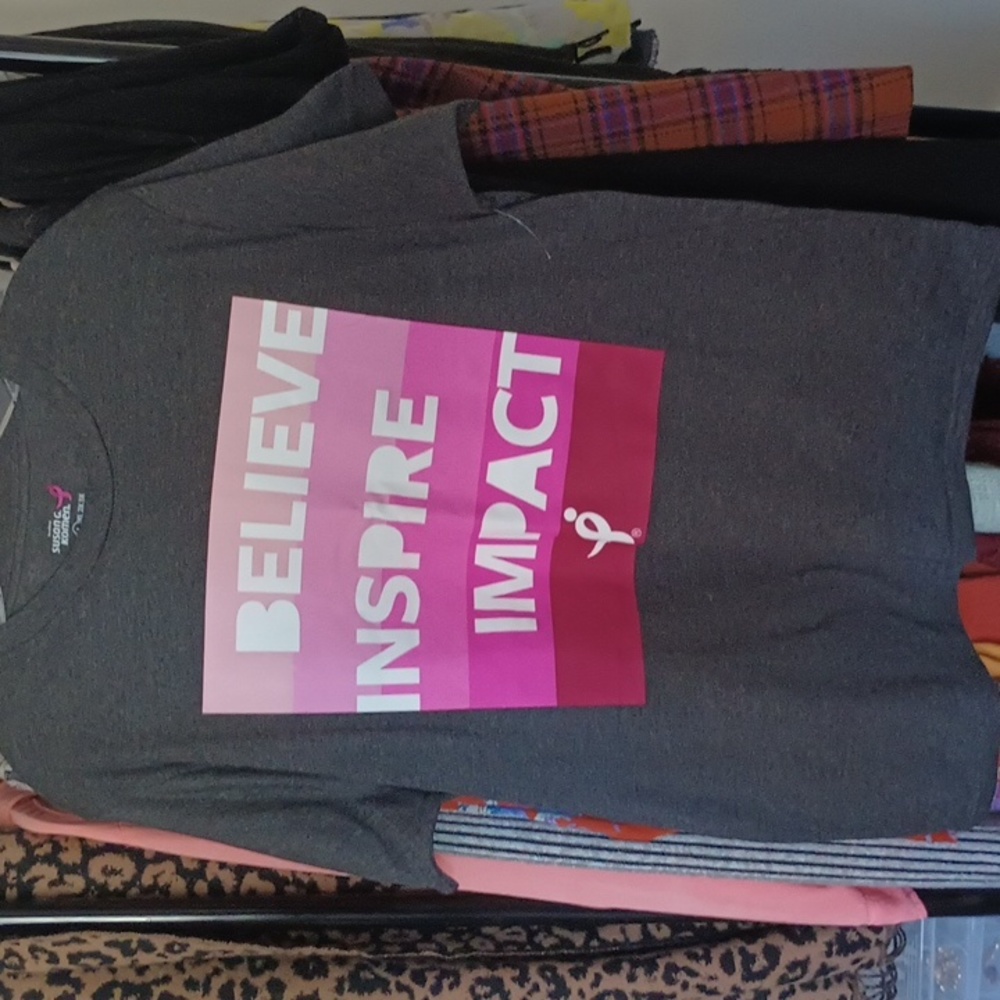 Susan G. Komen Tee NWOT